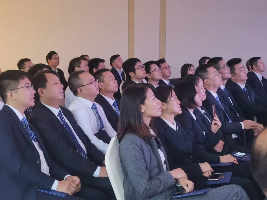 ����ͻ��(�й�)���޹�˾����