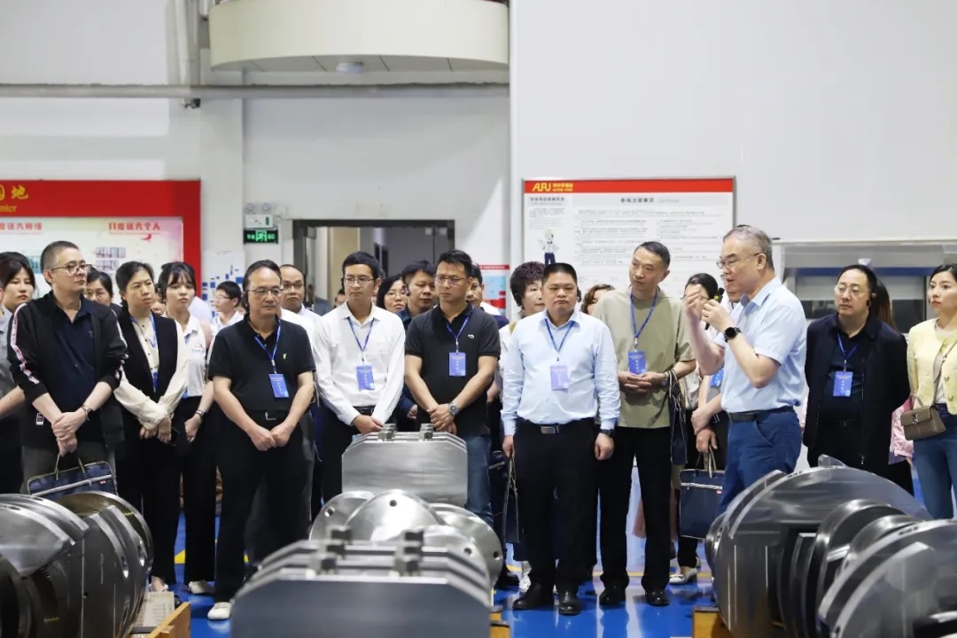 ����ͻ��(�й�)���޹�˾����