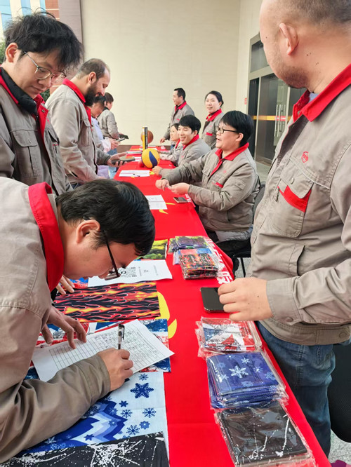 ����ͻ��(�й�)���޹�˾����