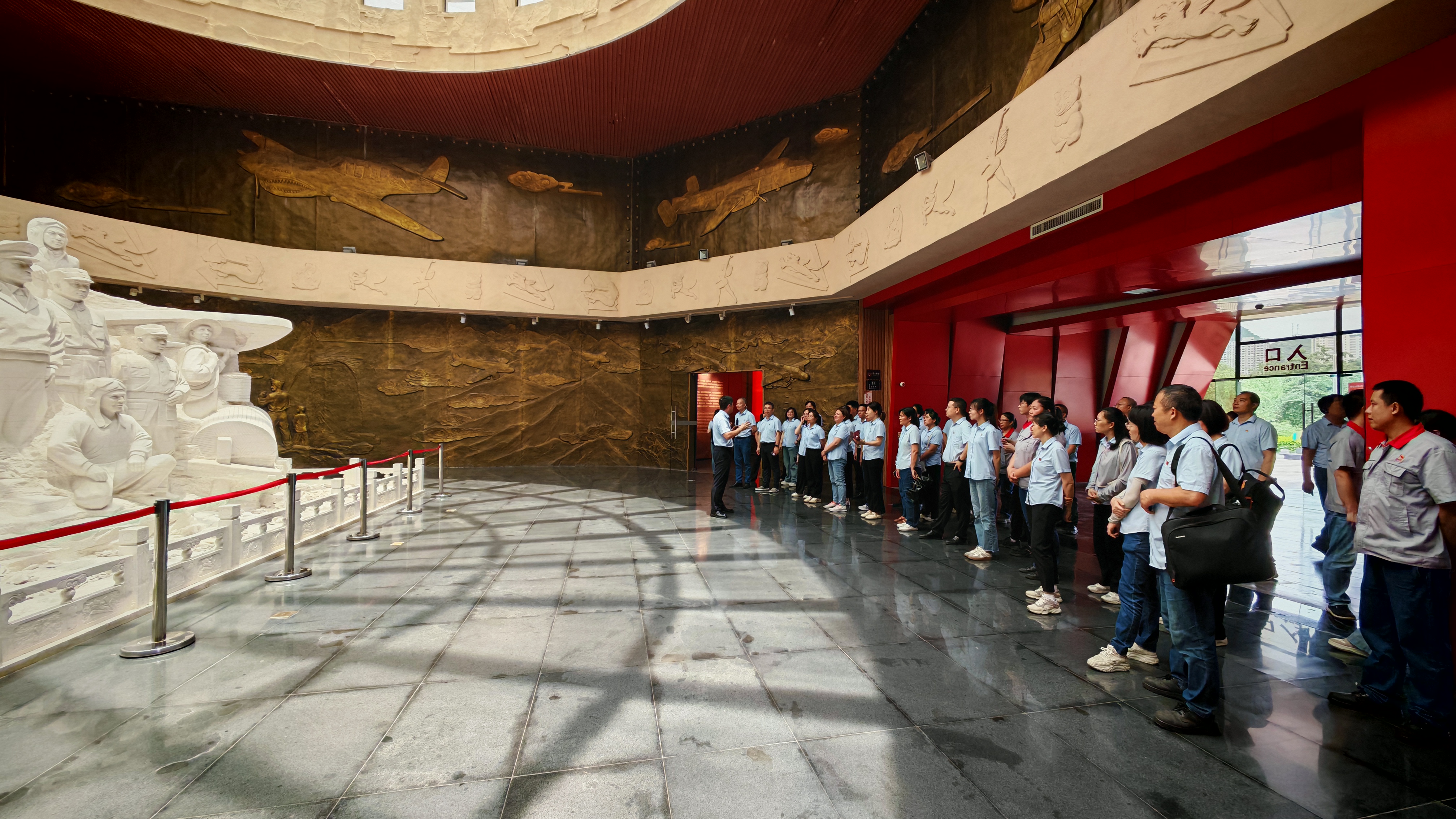 ����ͻ��(�й�)���޹�˾����